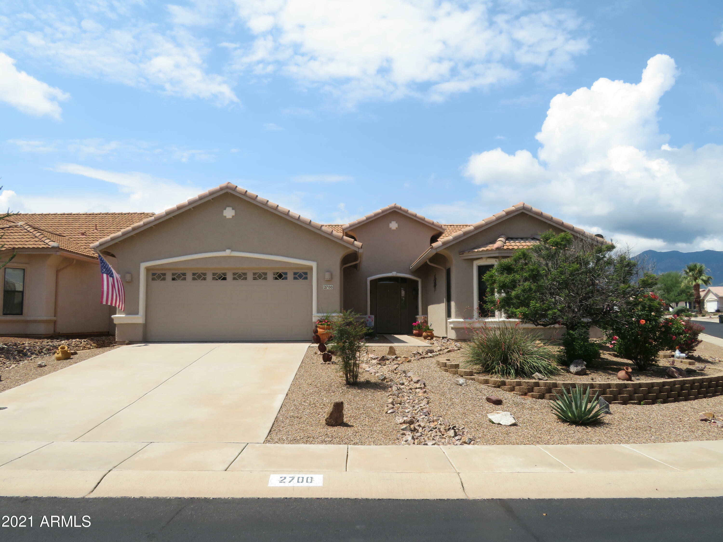 Property Photo:  2700 Glengarry Way  AZ 85650 