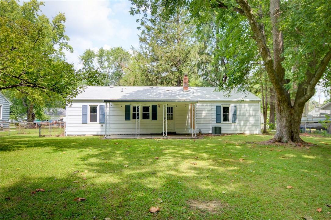 Property Photo: 1345 W Oak Park Drive IL 62526
