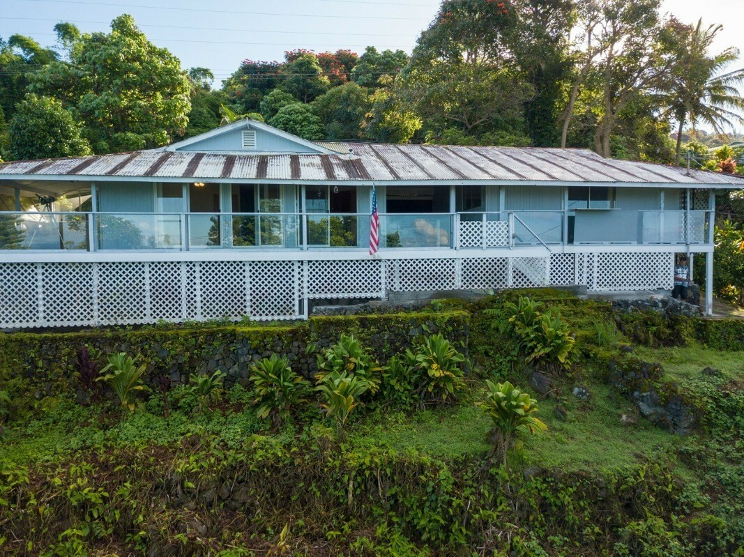 82-5989 Mamalahoa Hwy  Captain Cook HI 96704 photo