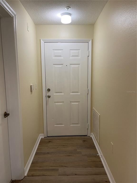 Property Photo:  5542 Metrowest Boulevard 111  FL 32811