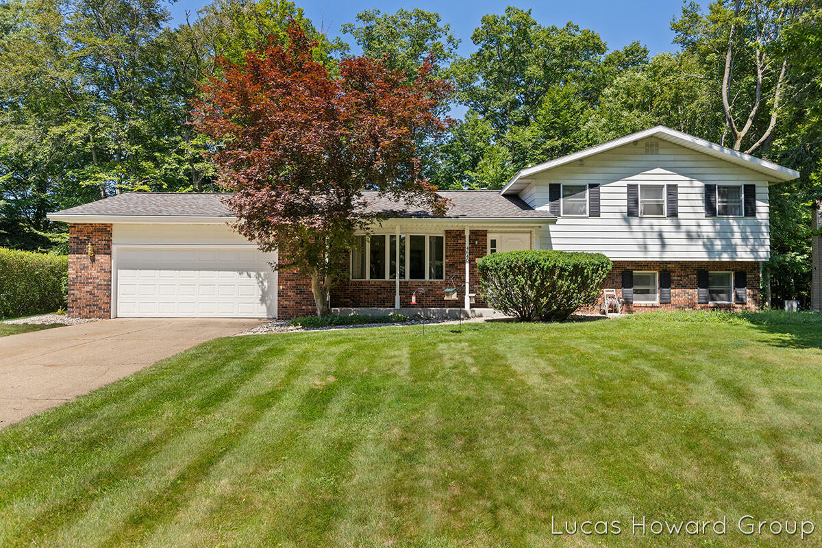 Property Photo:  4640 Sandy Lane  MI 49461 