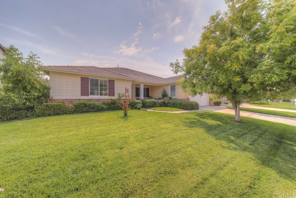 Property Photo:  27854 Watermark Drive  CA 92585 