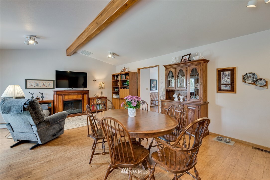 Property Photo:  915 Willis Street  WA 98801 