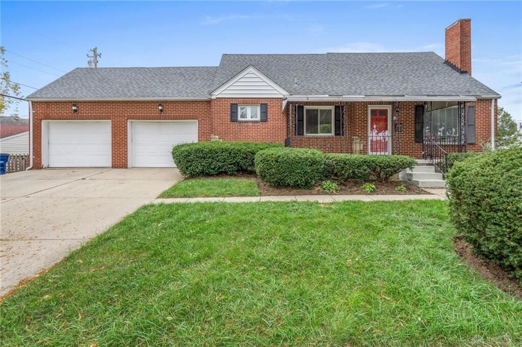 Property Photo: 932 E Patterson Road OH 45419