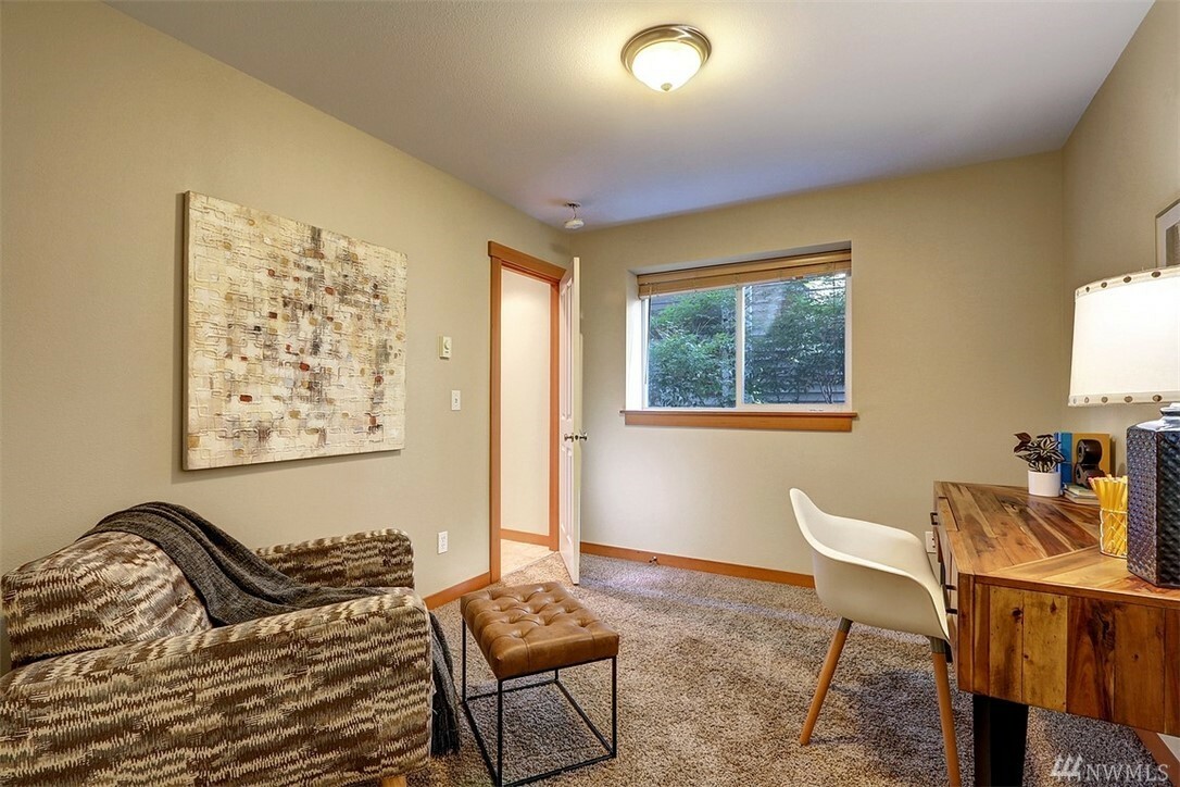 Property Photo: 2102 SW Holden St WA 98106