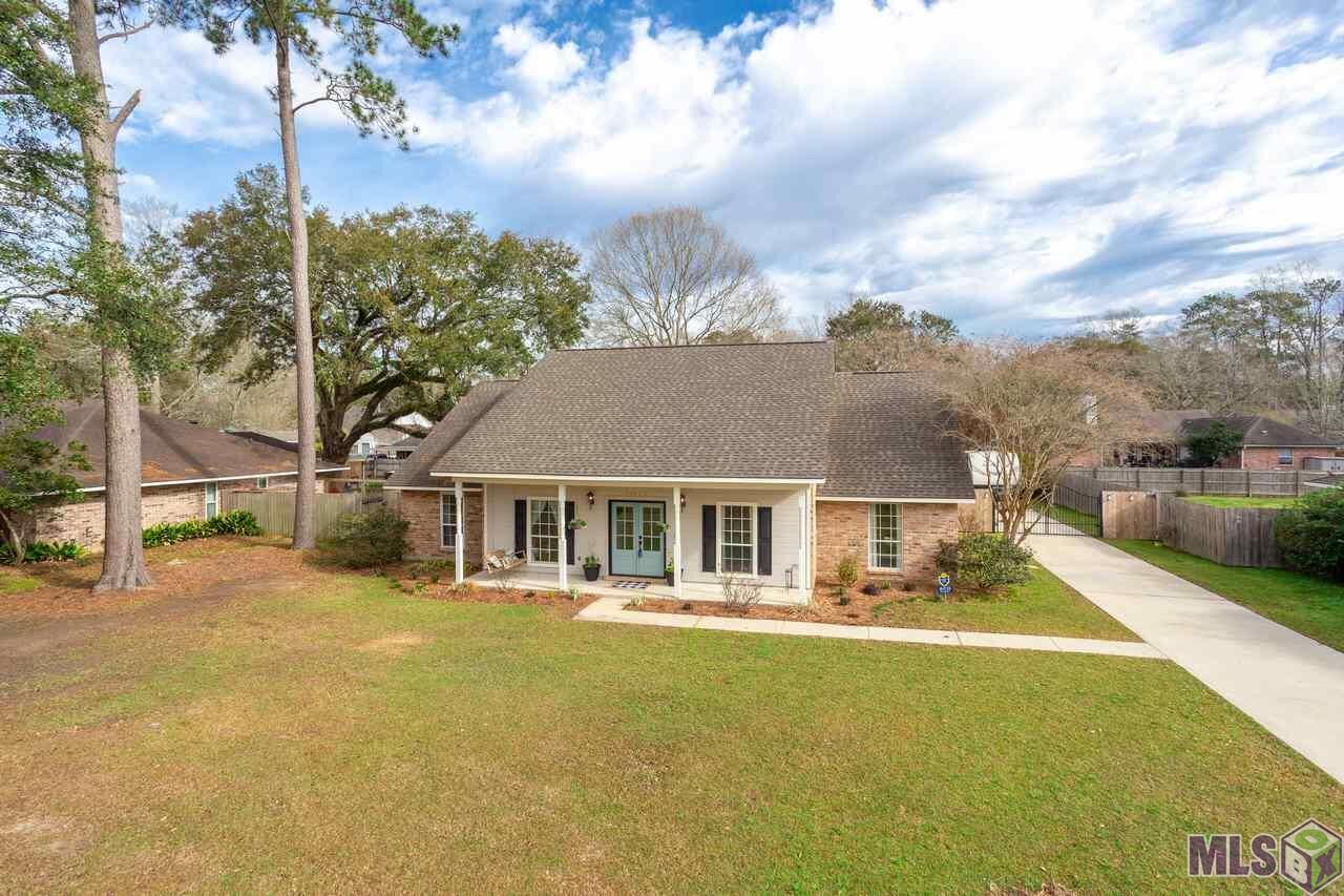 Property Photo:  18035 Burnham Way  LA 70739 