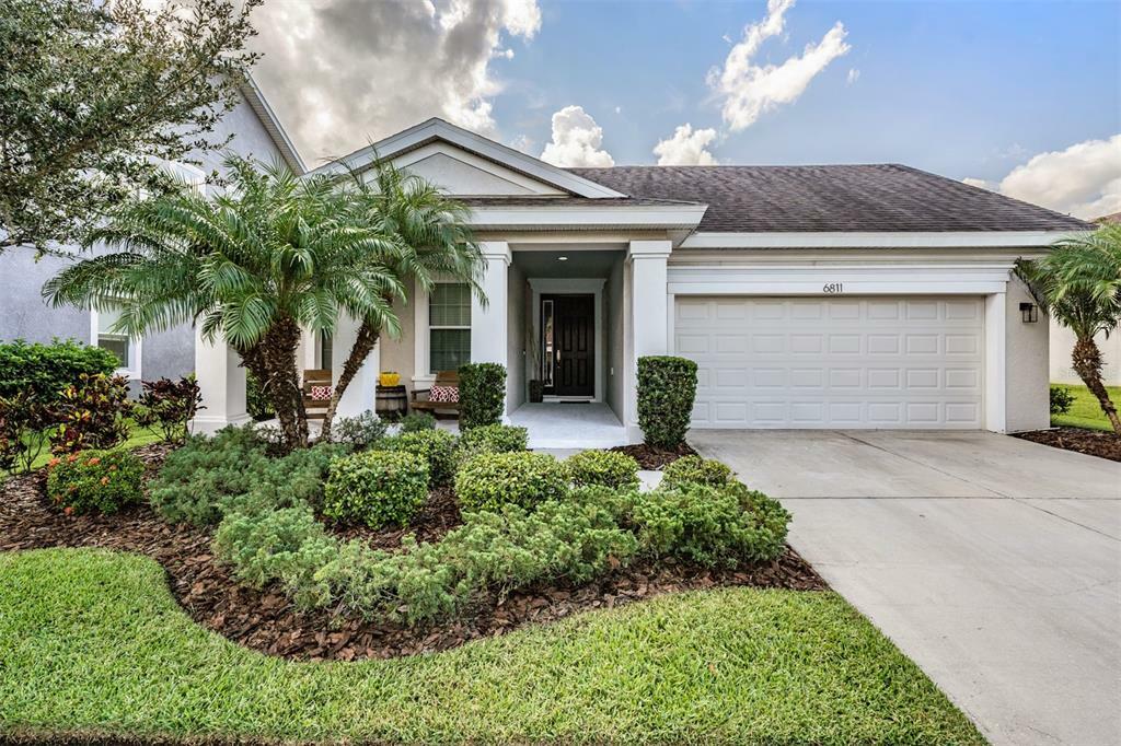 Property Photo:  6811 Park Strand Drive  FL 33572 