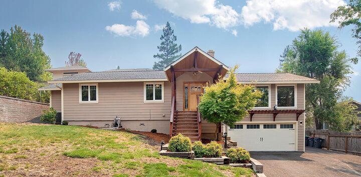 1594 Angelcrest Drive  Medford OR 97504 photo