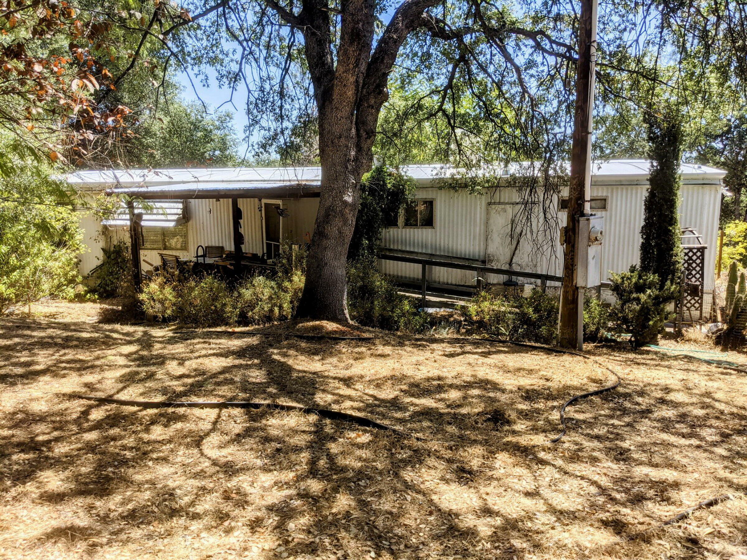 Property Photo:  9507 Morning Glory Ln  CA 96001 