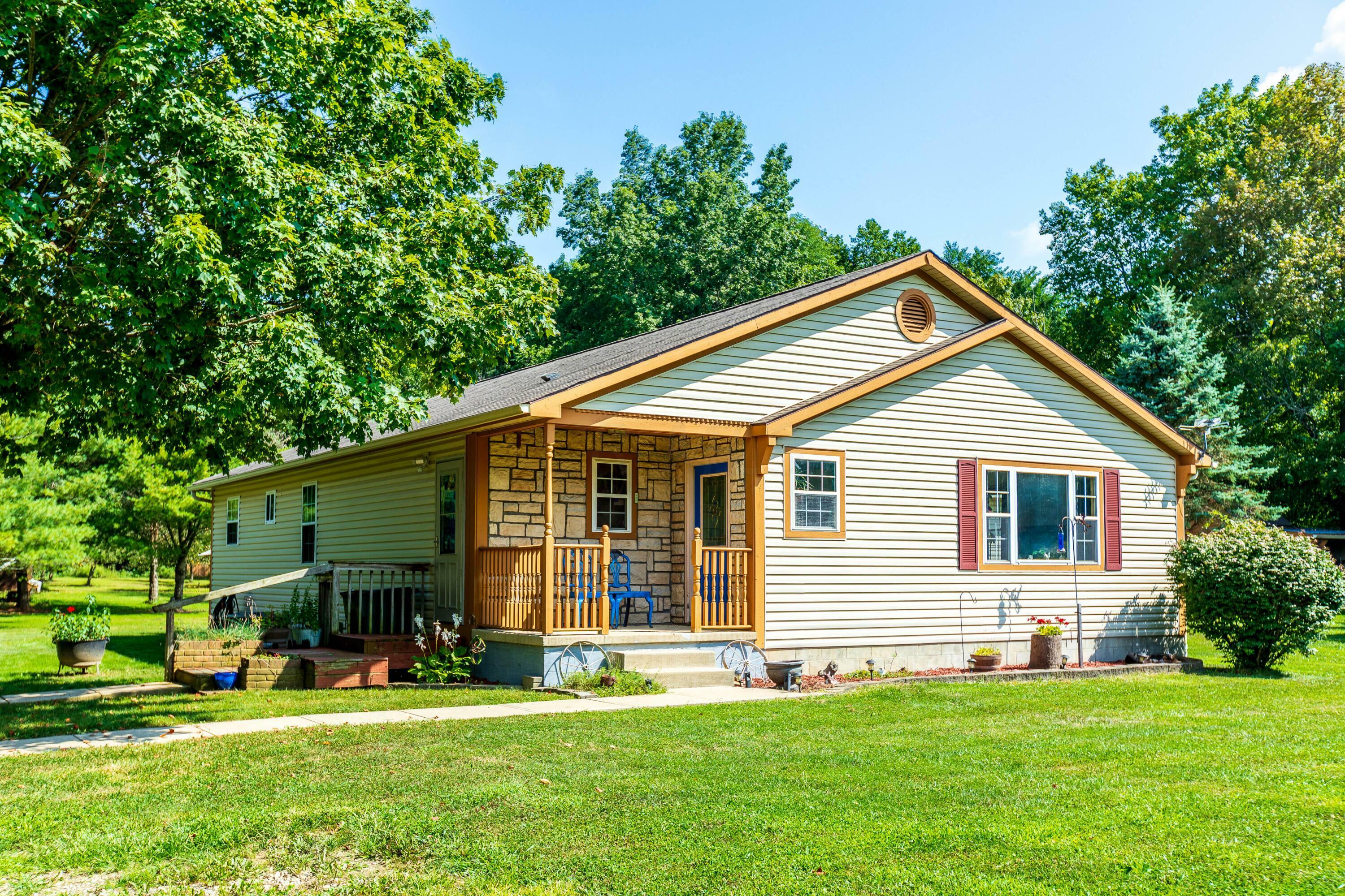 Property Photo: 6103 Township Road 191 OH 43334