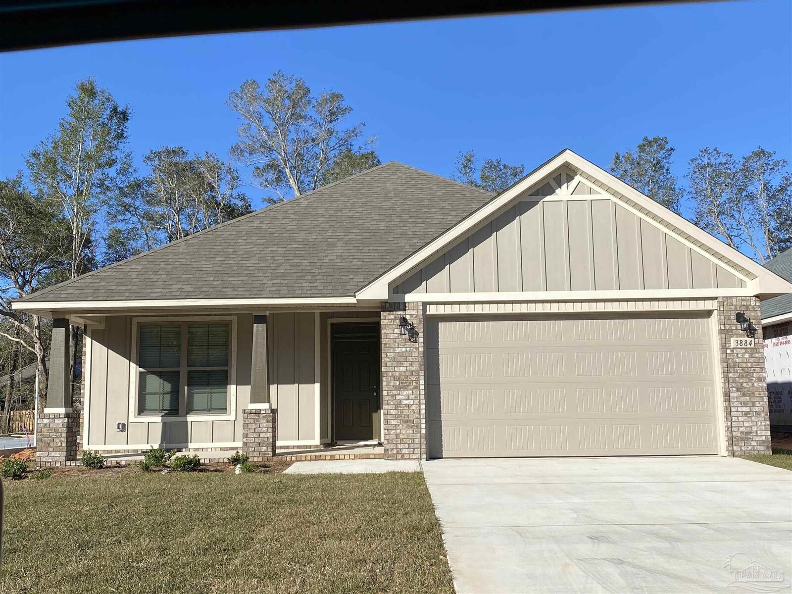 Property Photo: 3821 Ranch Rd FL 32571