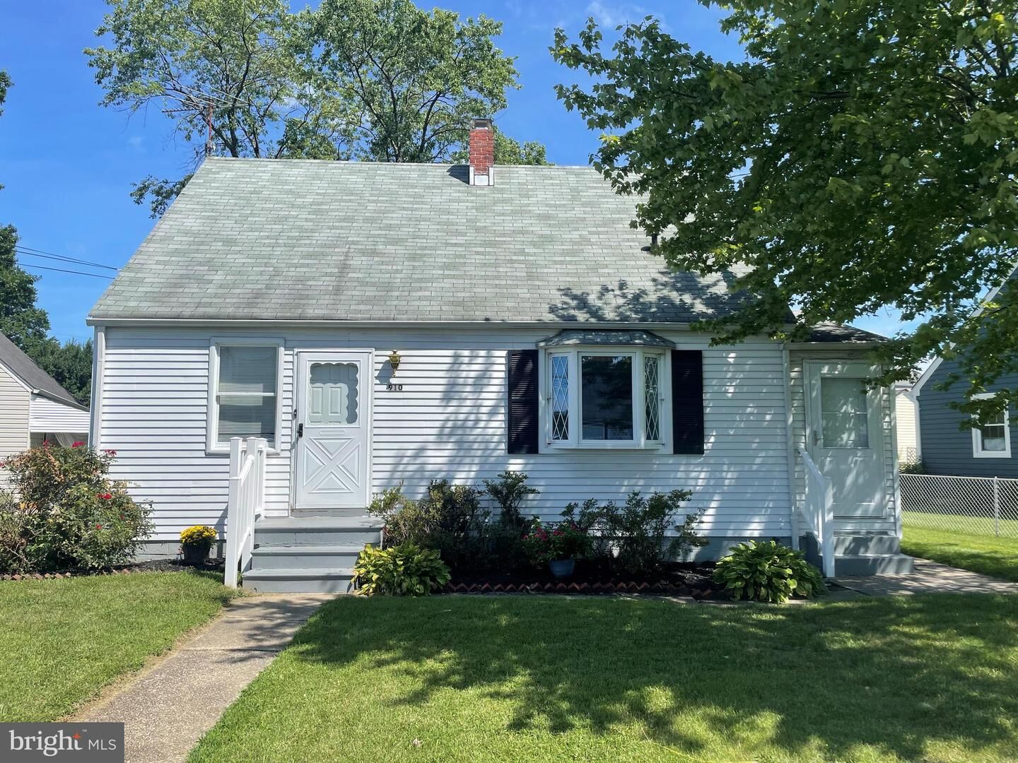 Property Photo:  910 Kinwat Avenue  MD 21221 