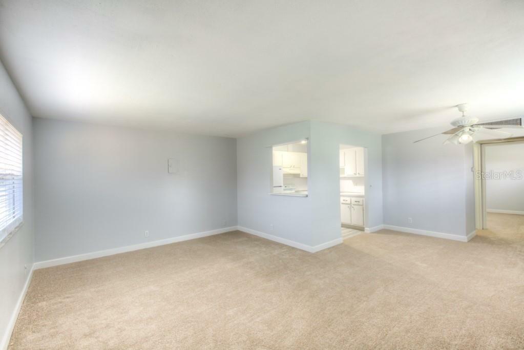 Property Photo:  202 Bedford Trail 118  FL 33573 