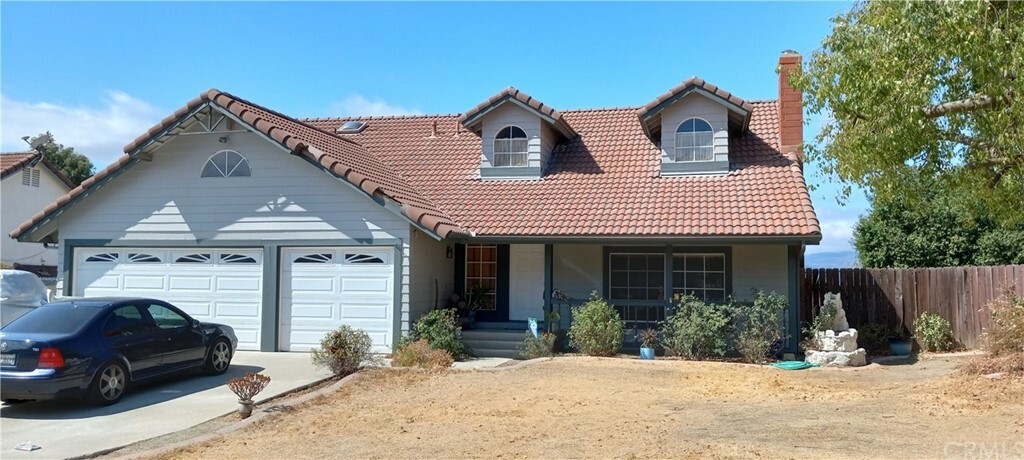 Property Photo:  33161 Windtree Avenue  CA 92595 