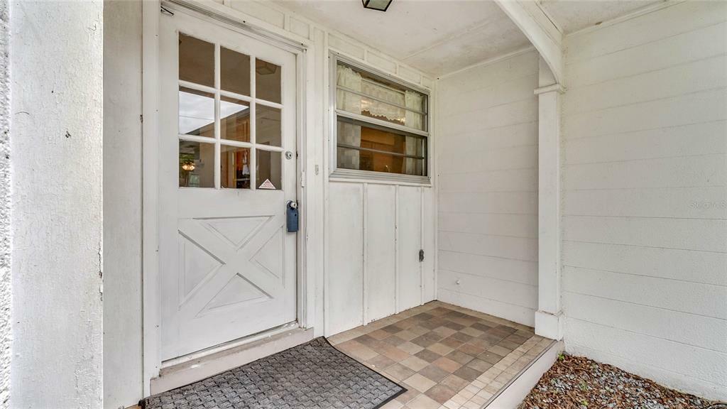 Property Photo: 6823 Osage Drive FL 32757