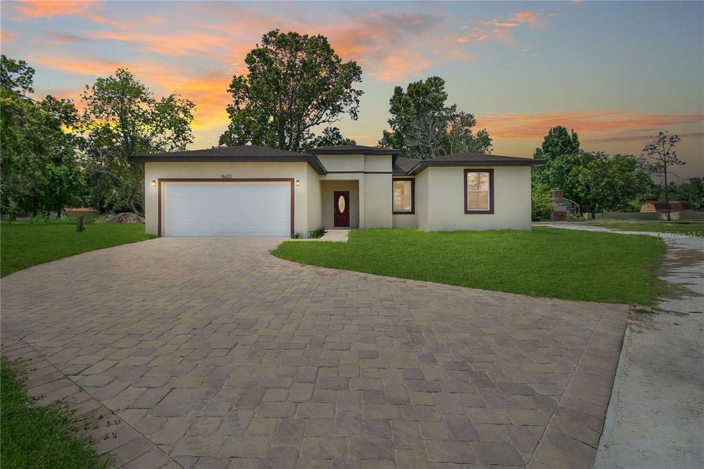 Property Photo: 1600 Palm Tree Drive FL 34744