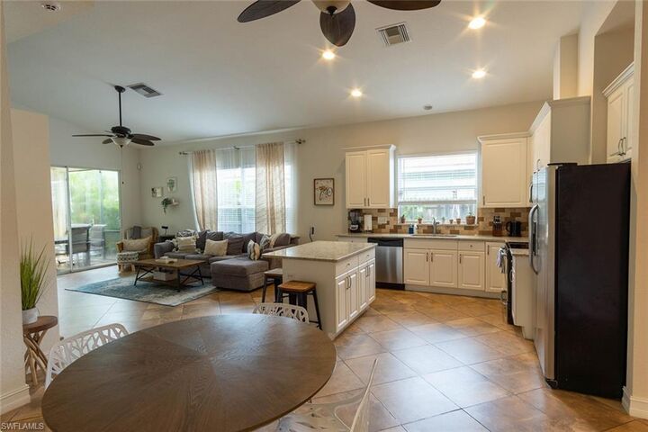 828 106th Ave N  Naples FL 34108 photo