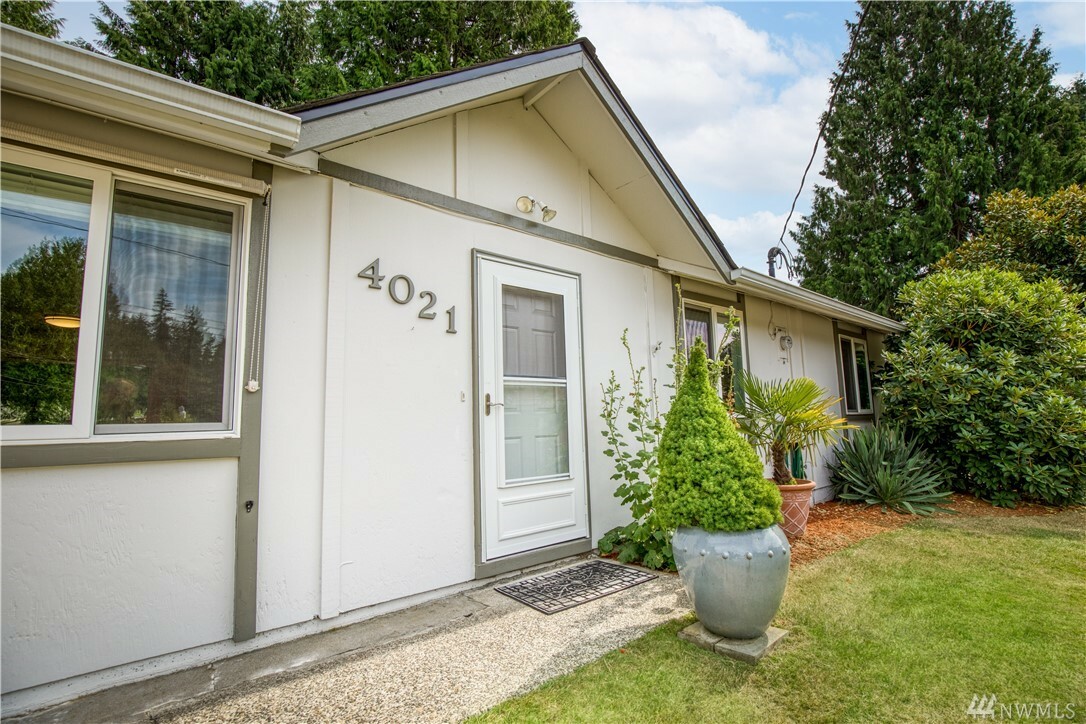 Property Photo:  4021 S 340th St  WA 98001 