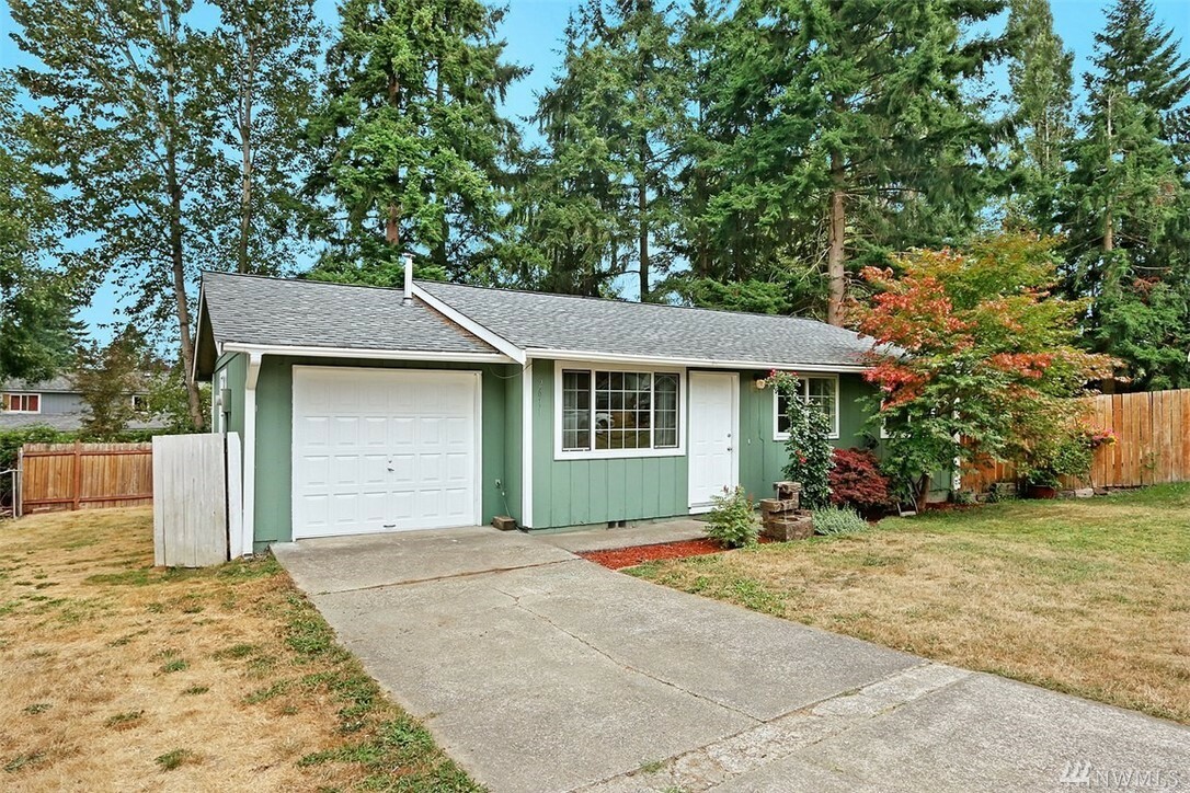 Property Photo:  2611 SW 333rd Place  WA 98023 