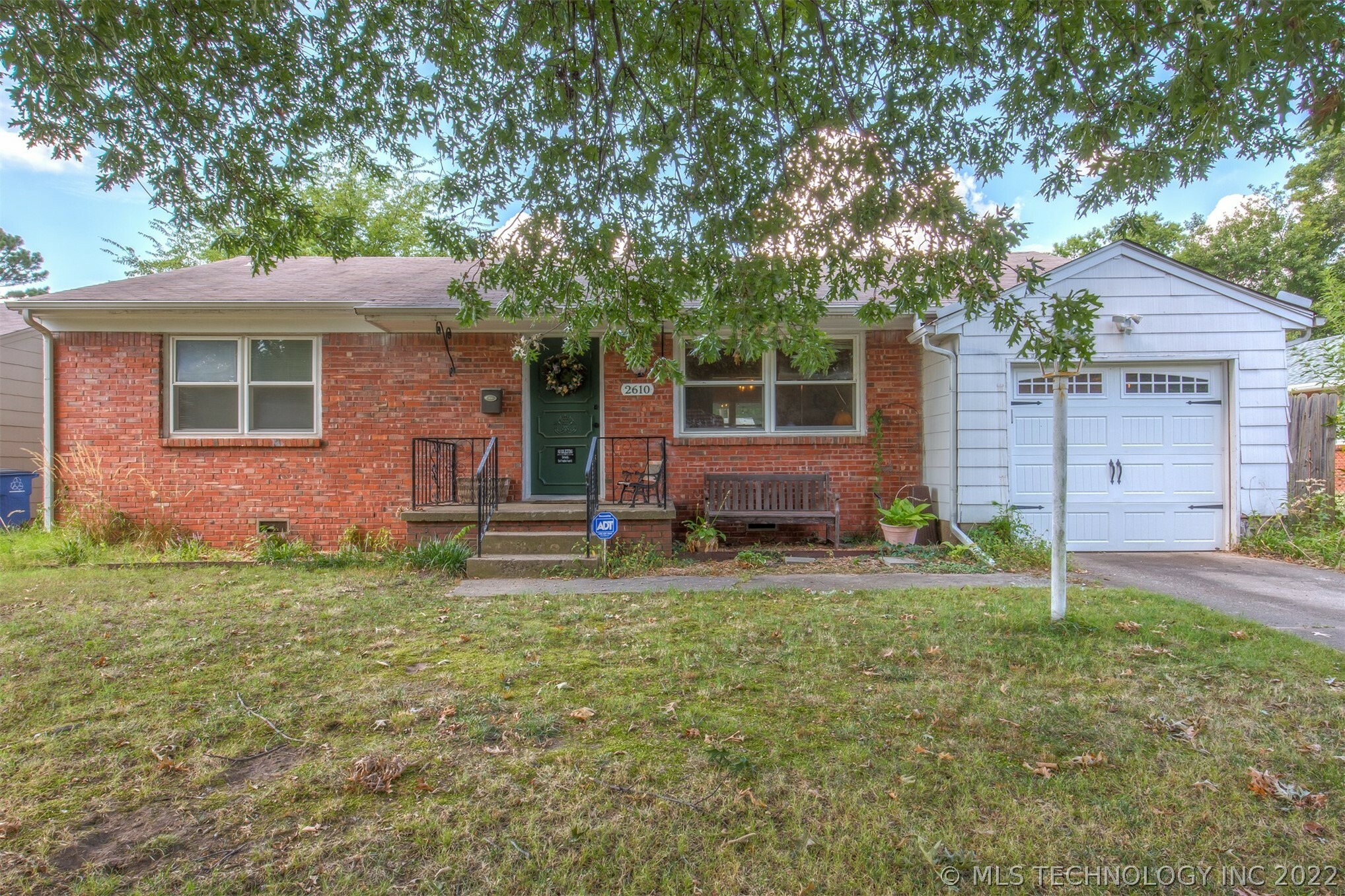 Property Photo:  2610 S Urbana Avenue  OK 74114 