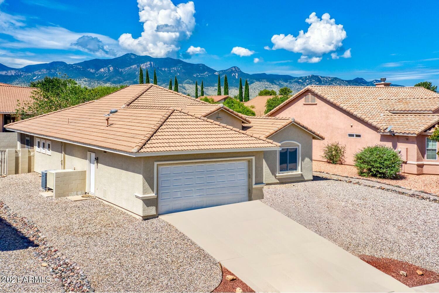 Property Photo:  2946 Softwind Drive  AZ 85650 