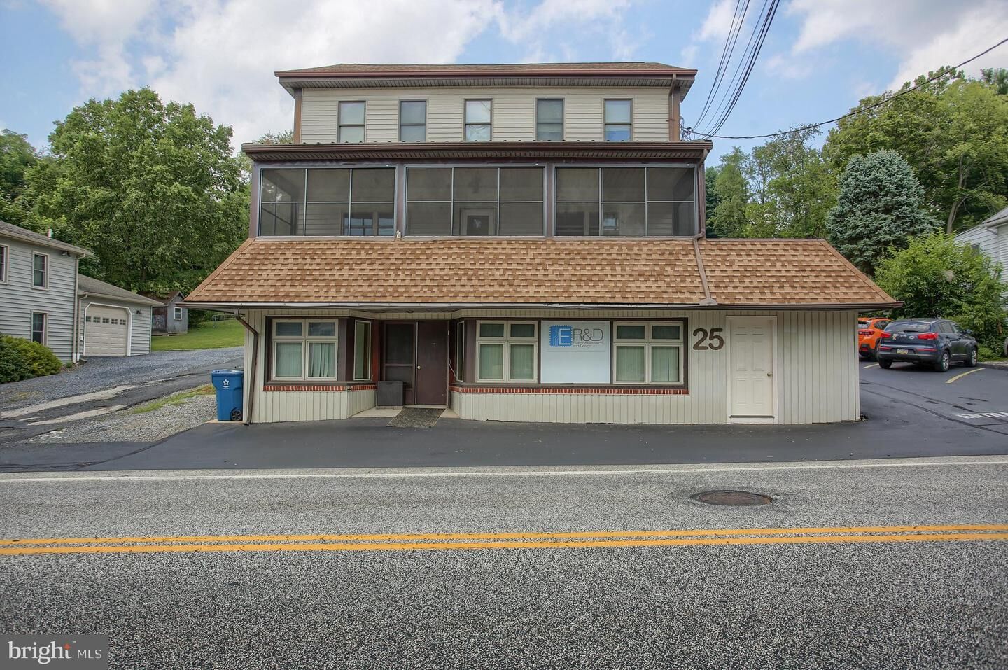 Property Photo:  25 E Lisburn Road  PA 17055 