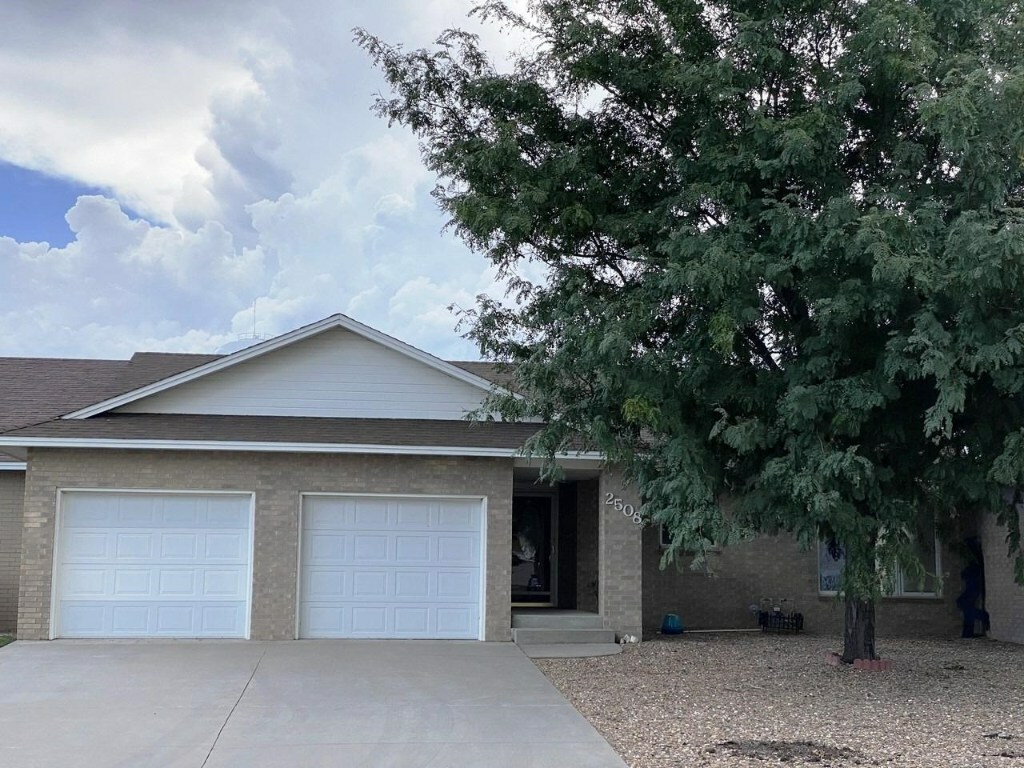 Property Photo:  2508 N Koster Street  KS 67846 