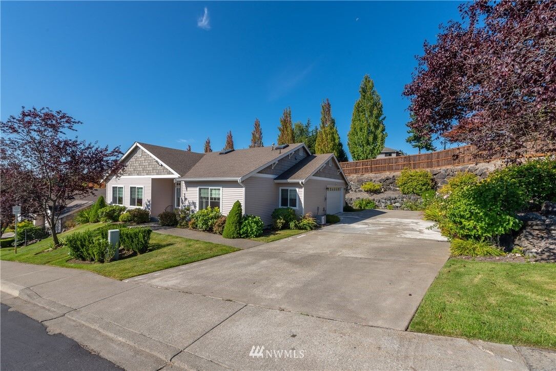 Property Photo:  5230 58th Avenue Ct W  WA 98467 