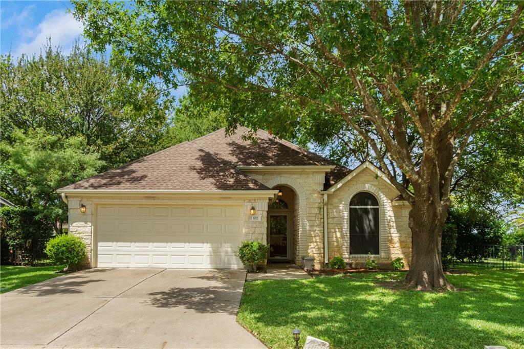 Property Photo: 102 Village Drive TX 78628
