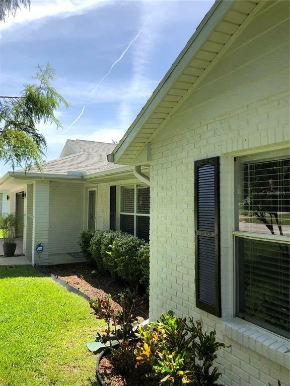 Property Photo: 1162 Peachtree Road FL 32114