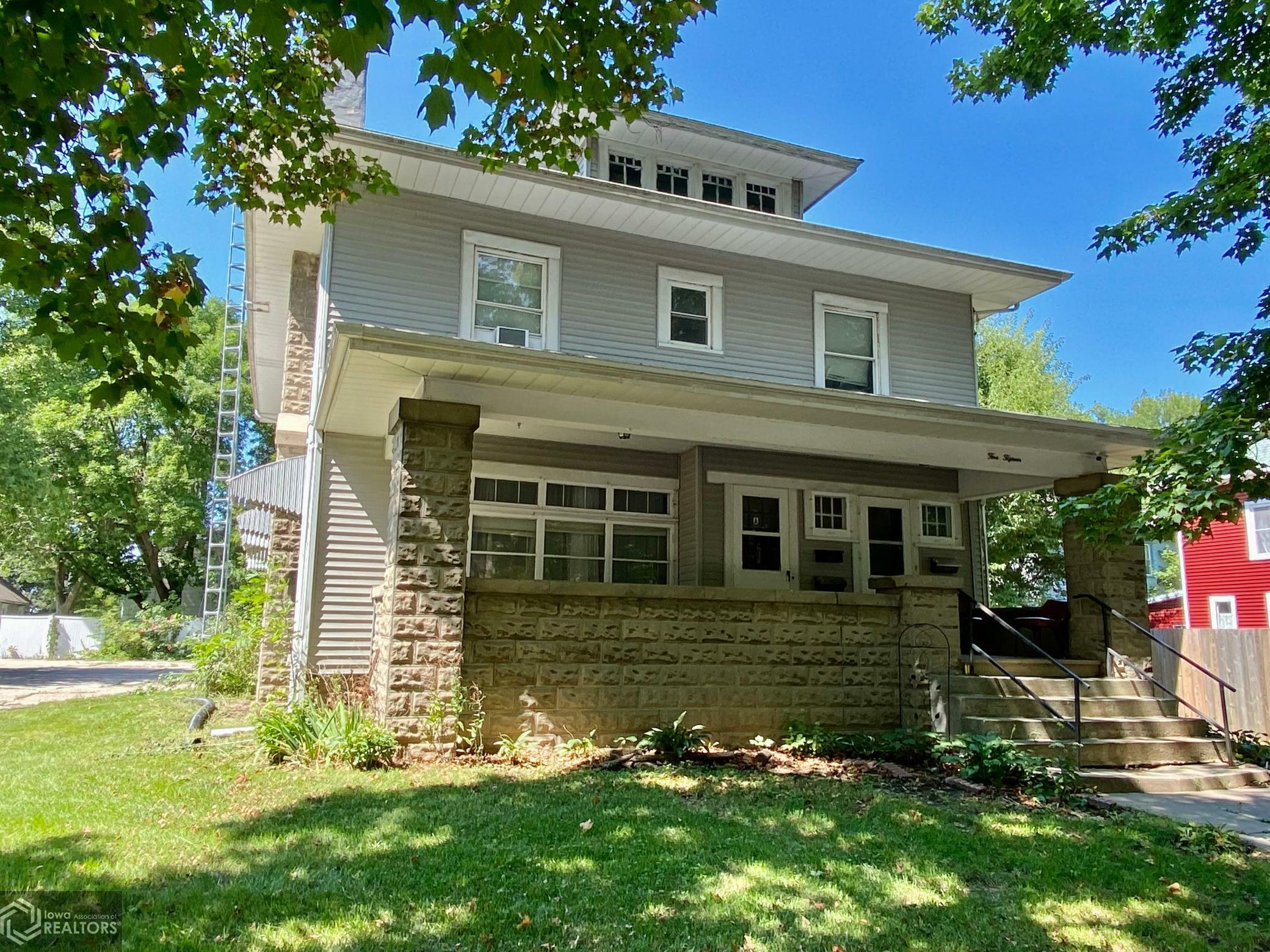 Property Photo:  515 Main Street  IA 50126 