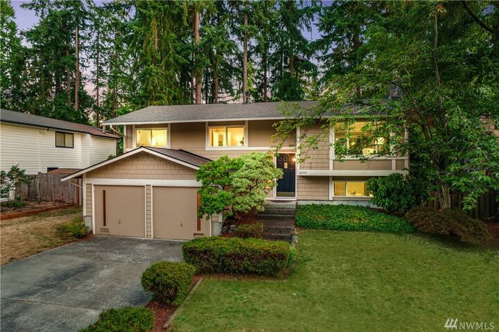 12717 NE 138th St  Kirkland WA 98034 photo