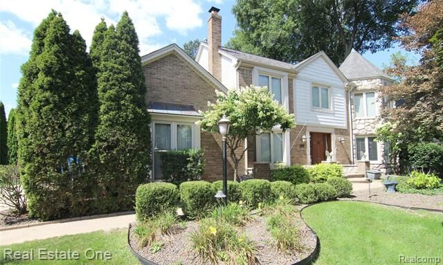 Property Photo:  28685 Glenbrook Drive  MI 48331 