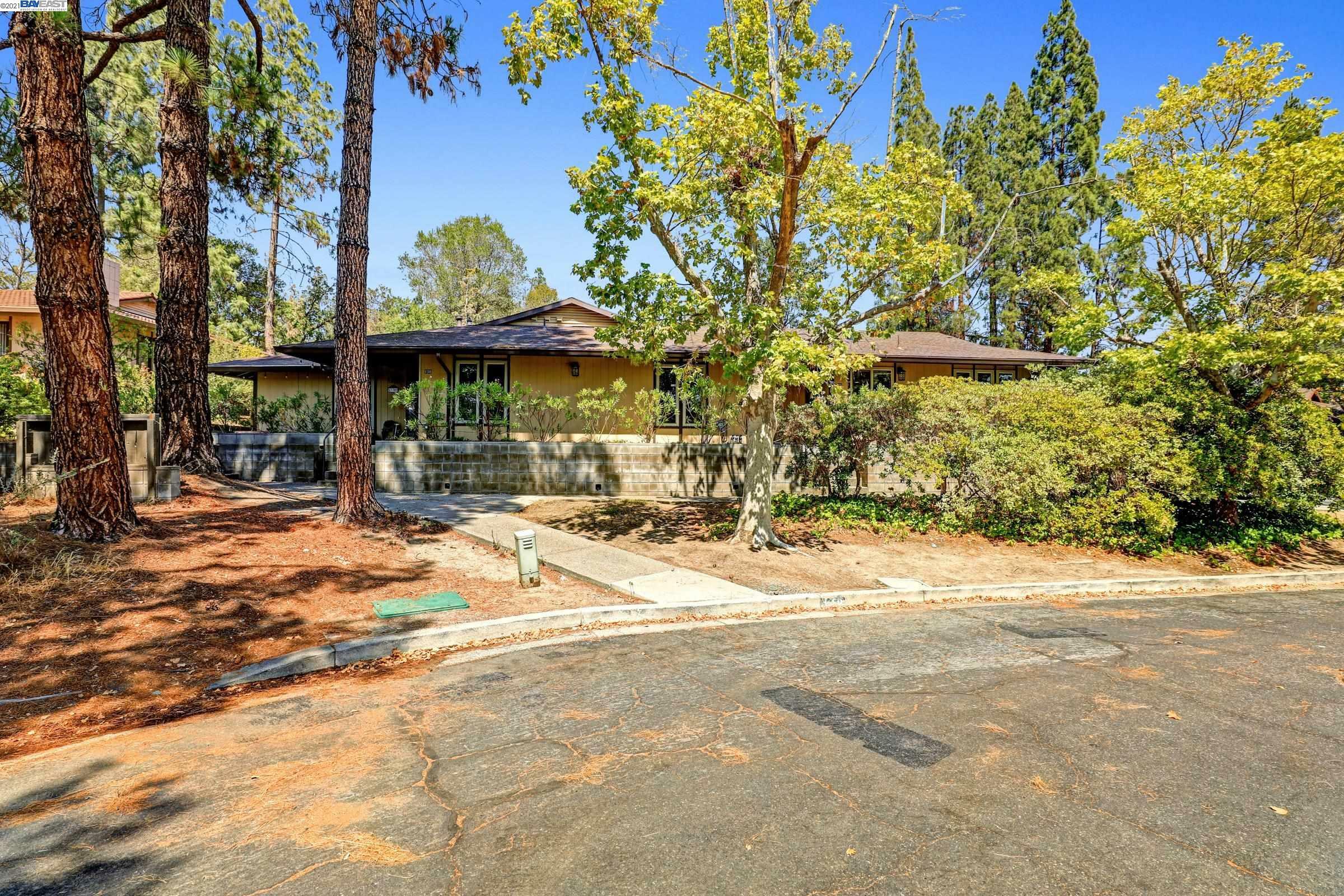 Property Photo:  136 Shadow Mountain Ct  CA 94523 