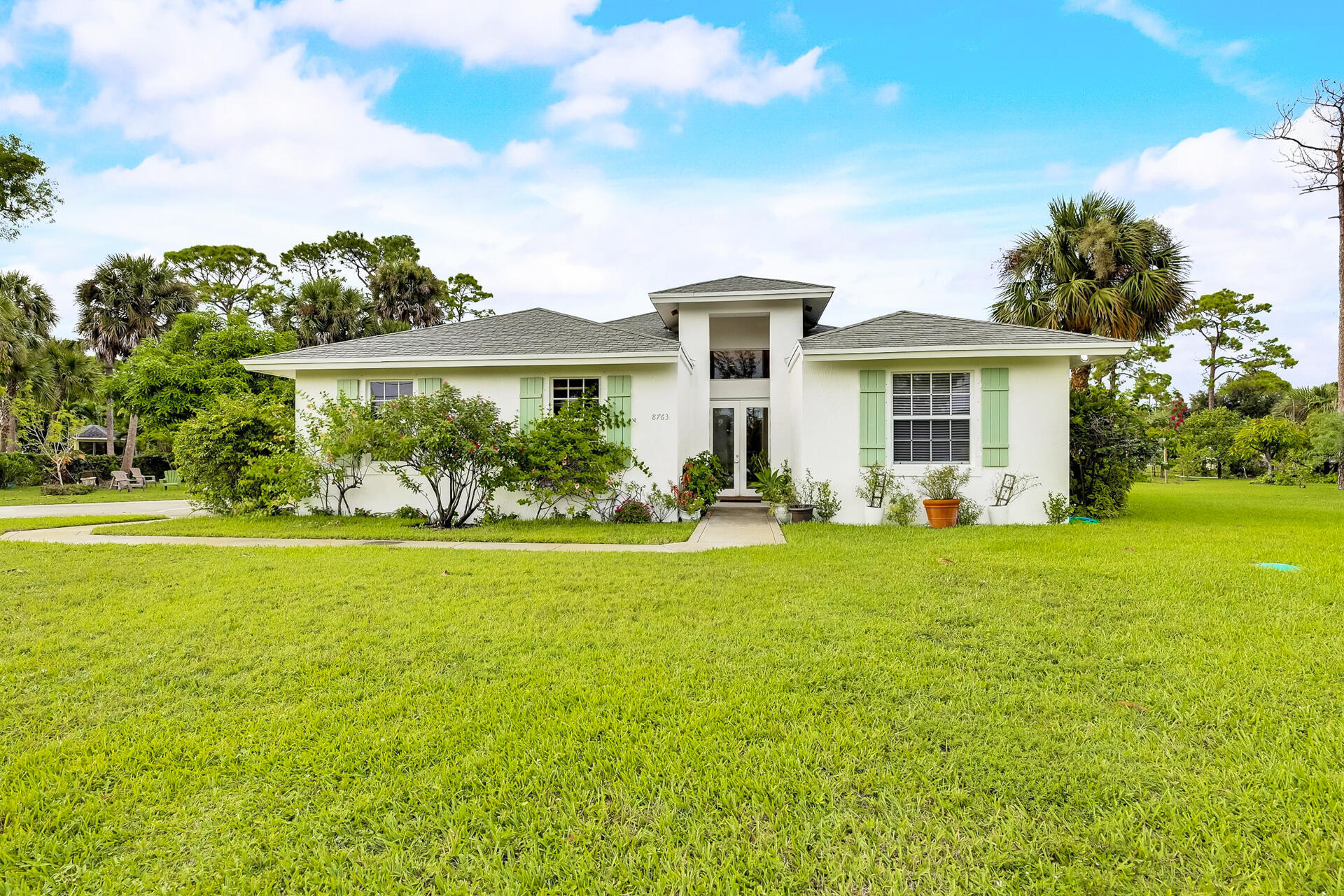 Property Photo: 8763 El Paso Drive FL 33467