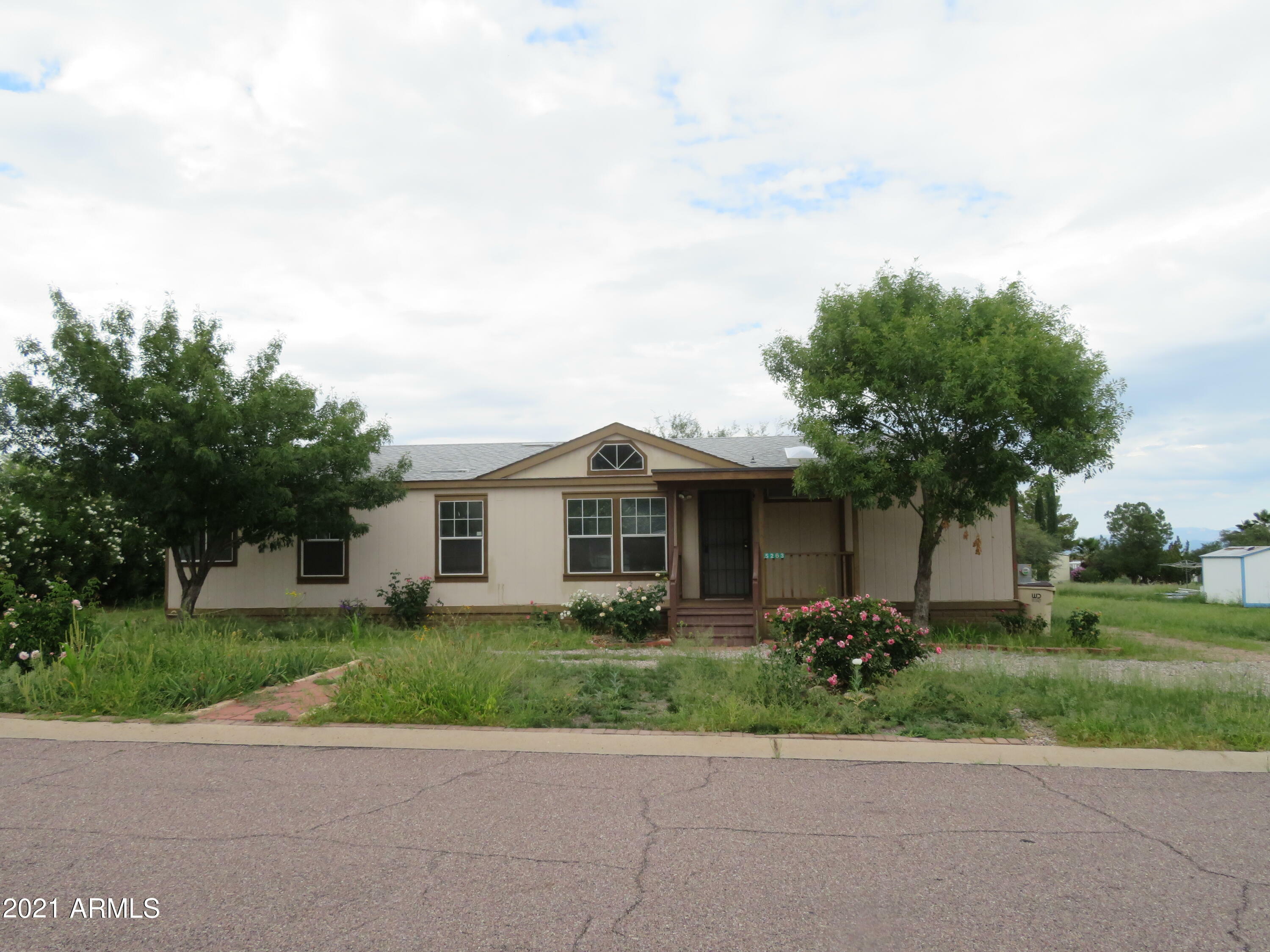 Property Photo: 5263 E Corral Drive AZ 85615