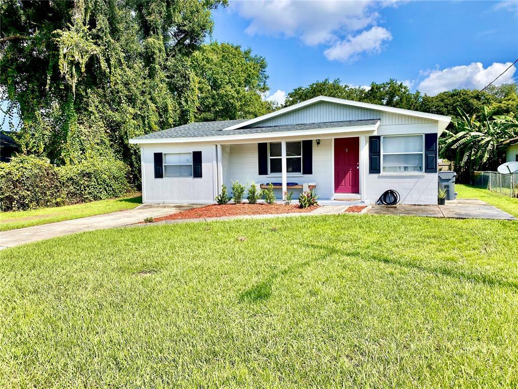 Property Photo:  2706 Hempstead Drive  FL 33801 