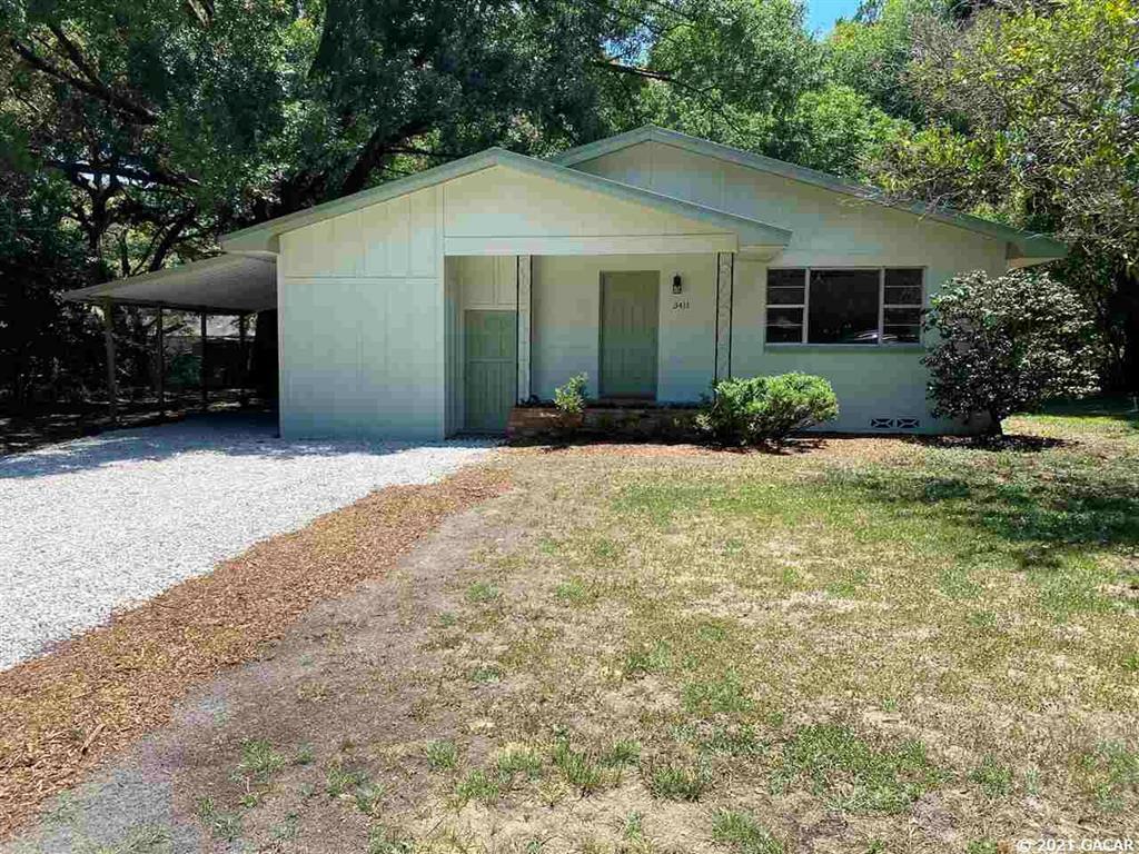 Property Photo:  3411 SE 19th Avenue  FL 32641 