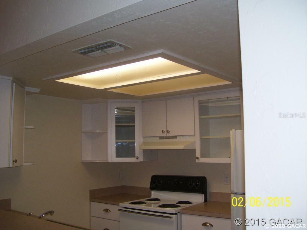 Property Photo:  5518 SW 8 Place  FL 32607 