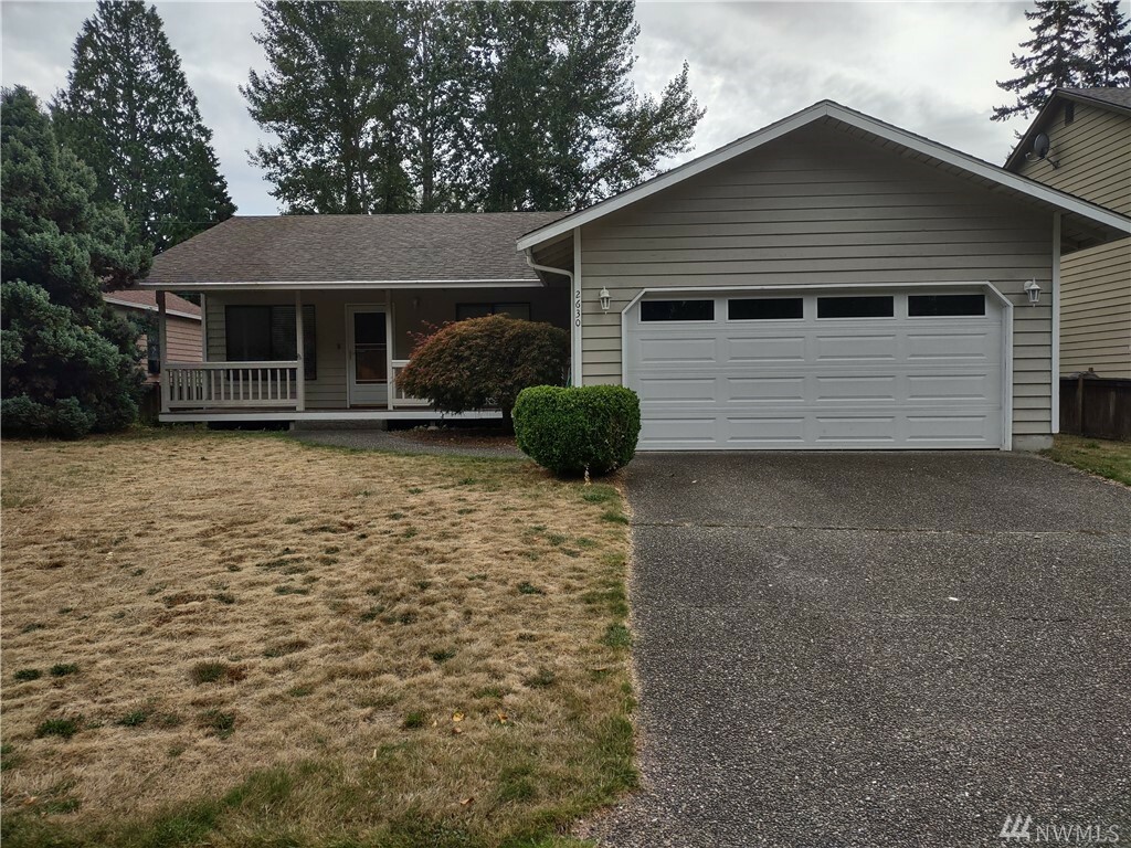 Property Photo:  2630 201st St SW  WA 98036 