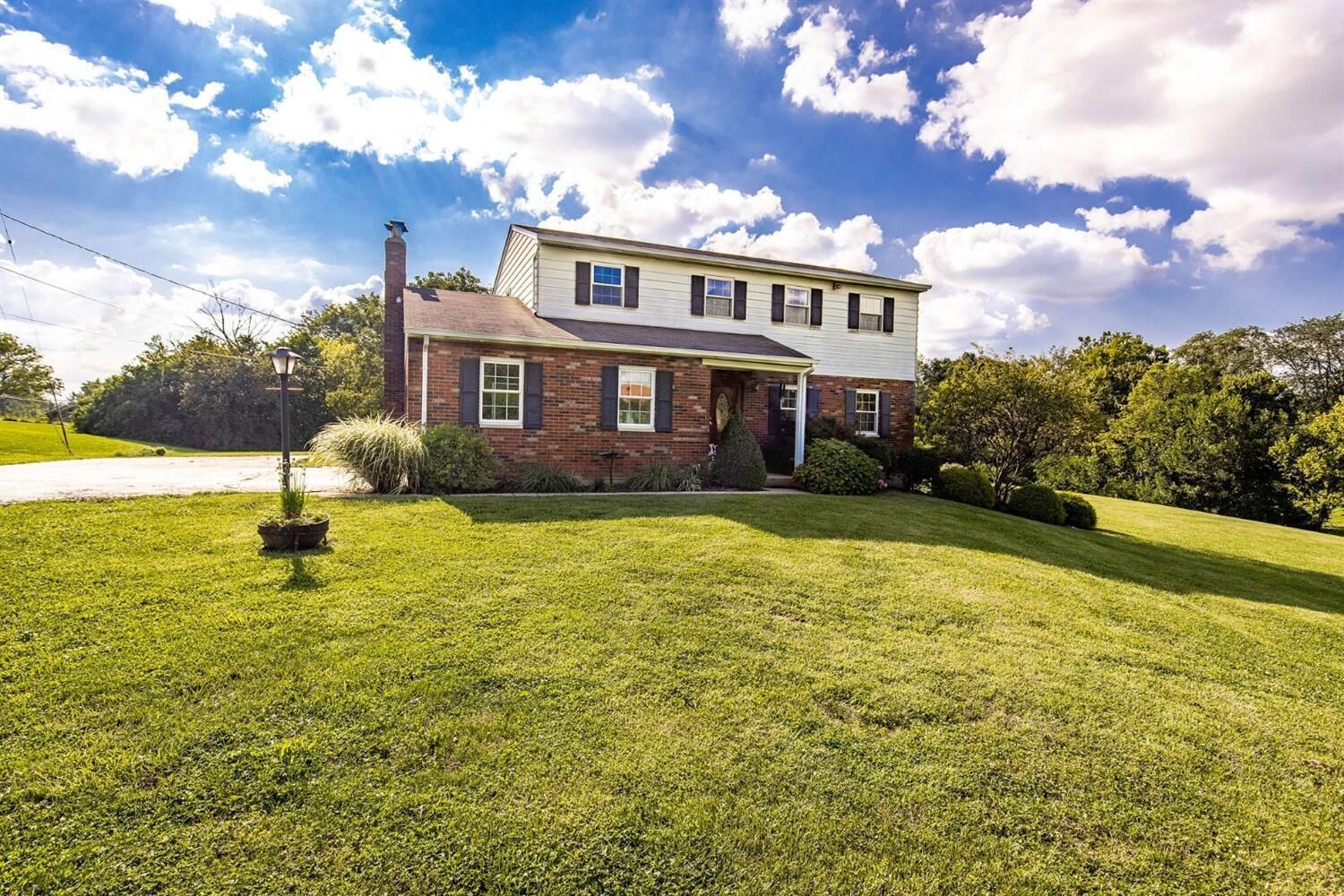 Property Photo: 7715 Lesourdsville West Chester Rd OH 45069