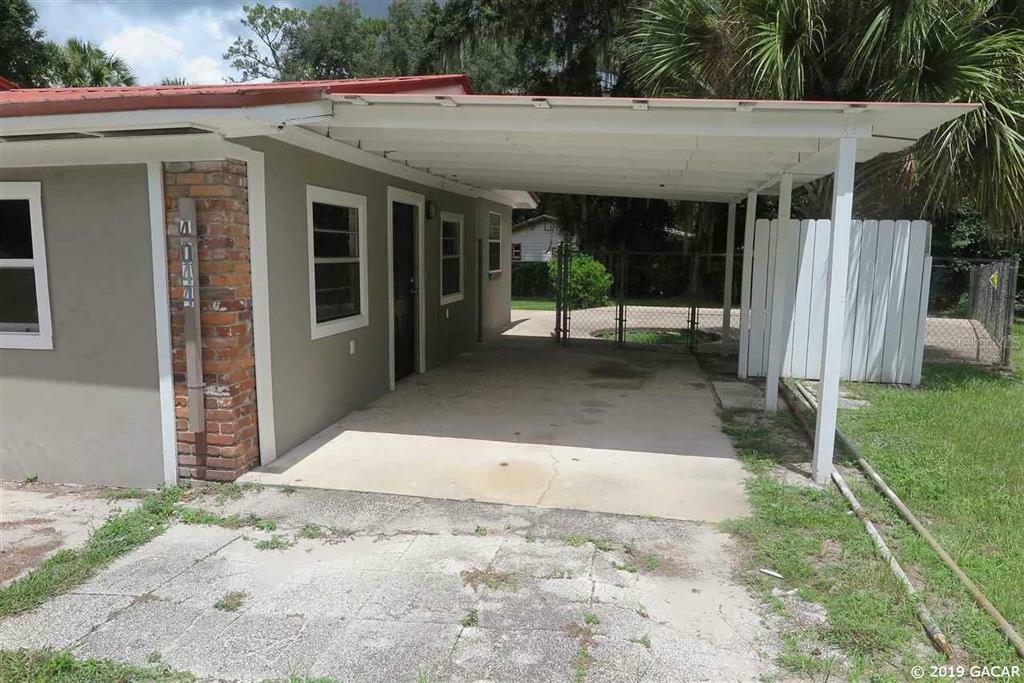 Property Photo:  4044 Silver Lake Drive  FL 32177 