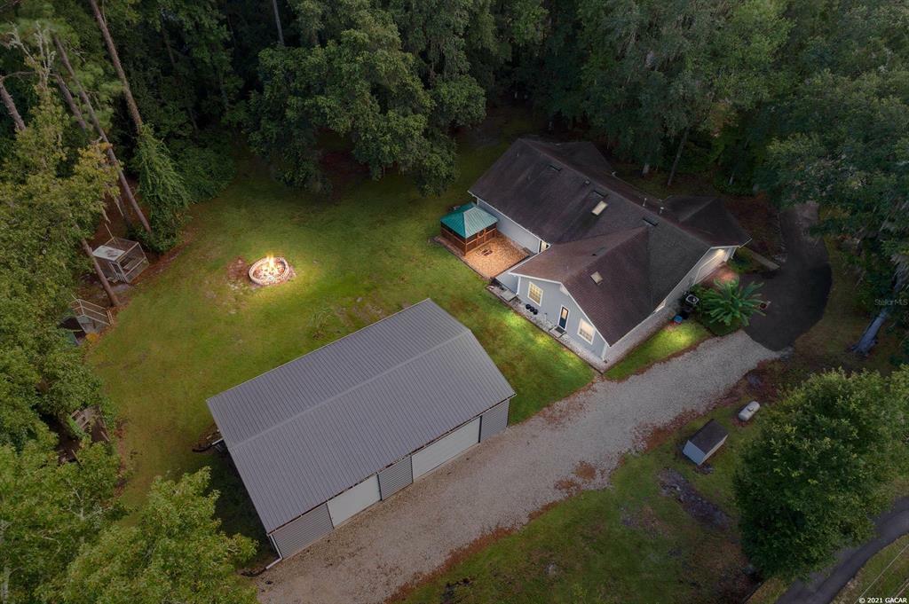 Property Photo: 811 SW 96th Street FL 32607