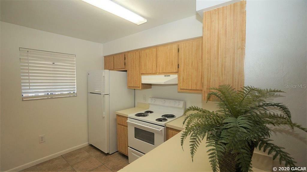 Property Photo:  2122 SW 39th Drive  FL 32607 