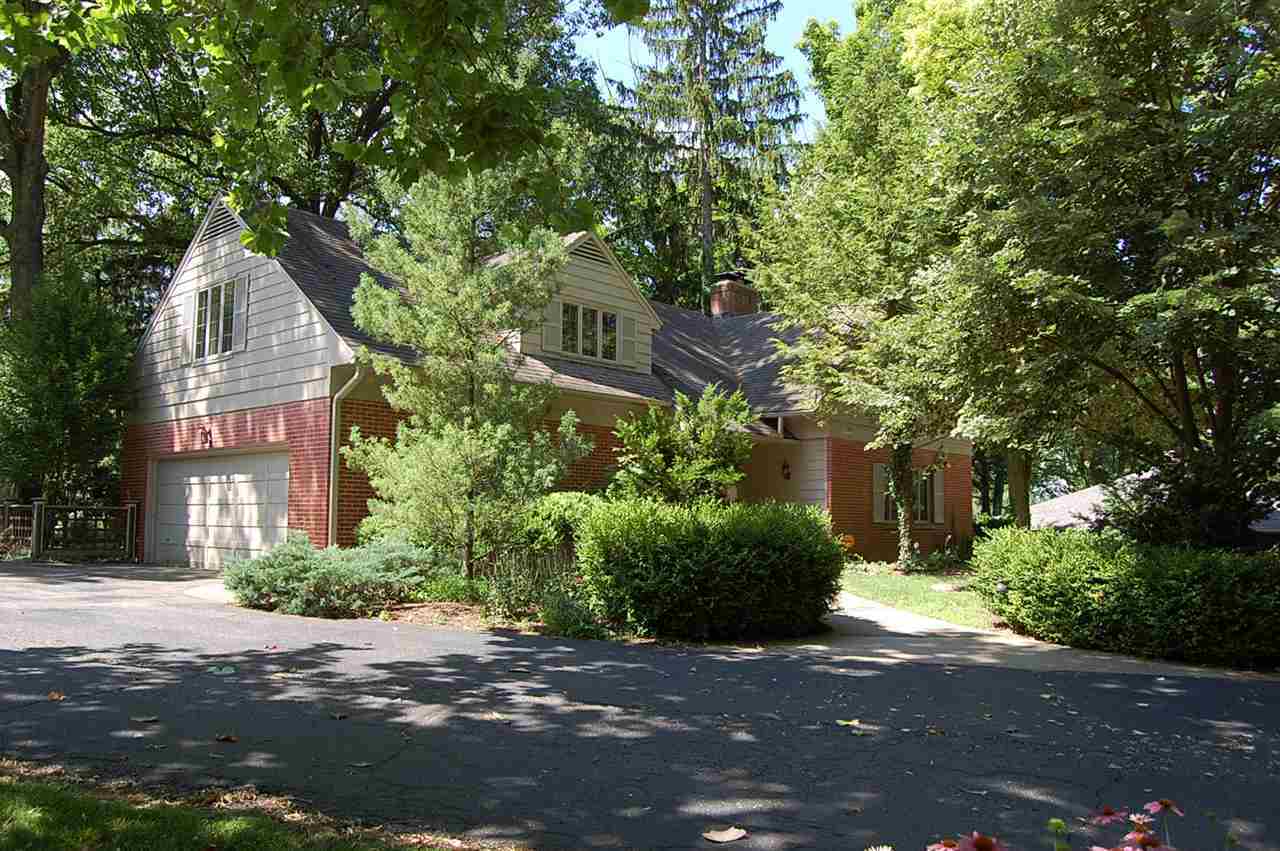 Property Photo:  15 Parkway Lane  IN 47374 