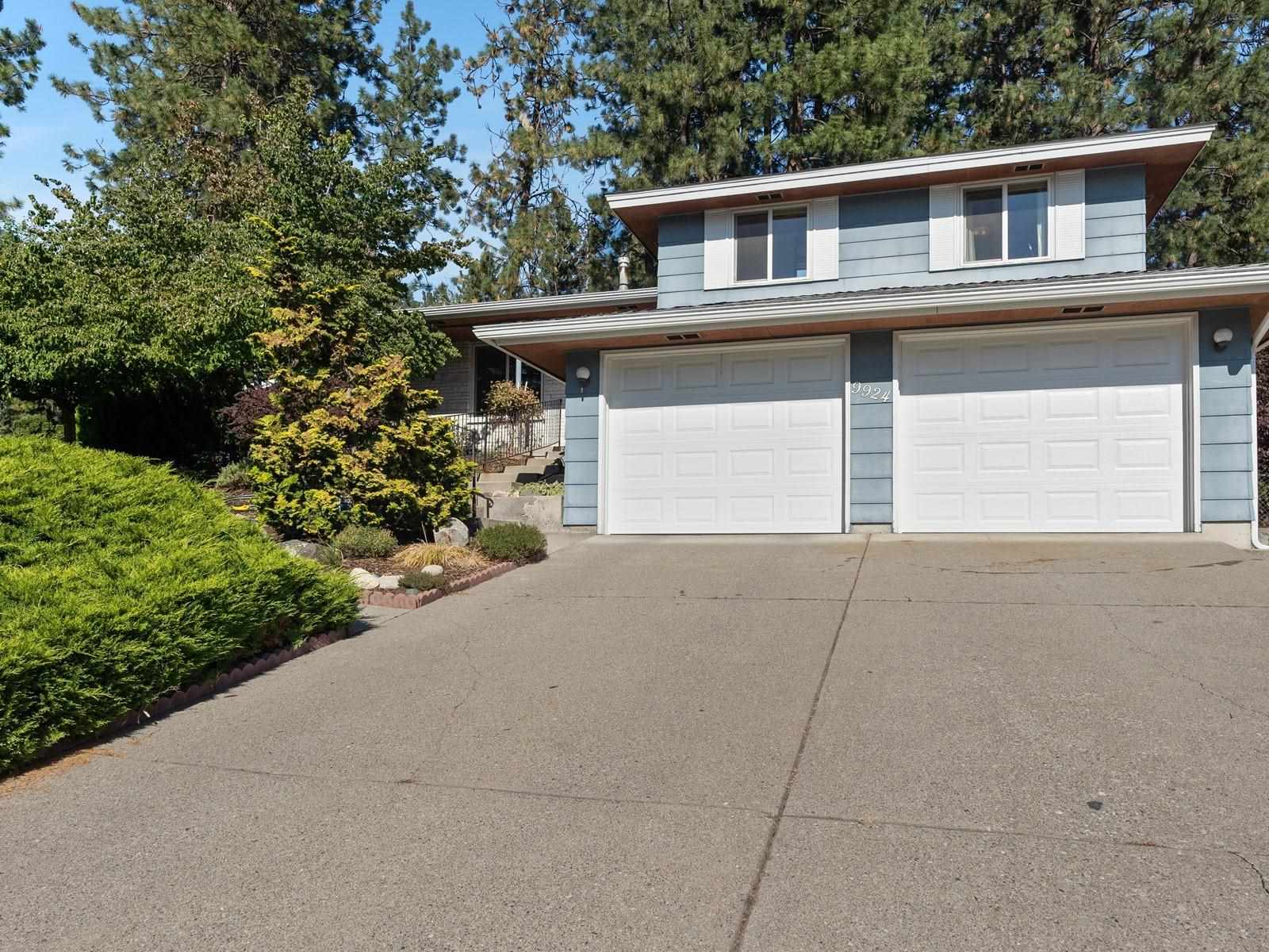 Property Photo:  9924 N Woodridge Dr  WA 99208 