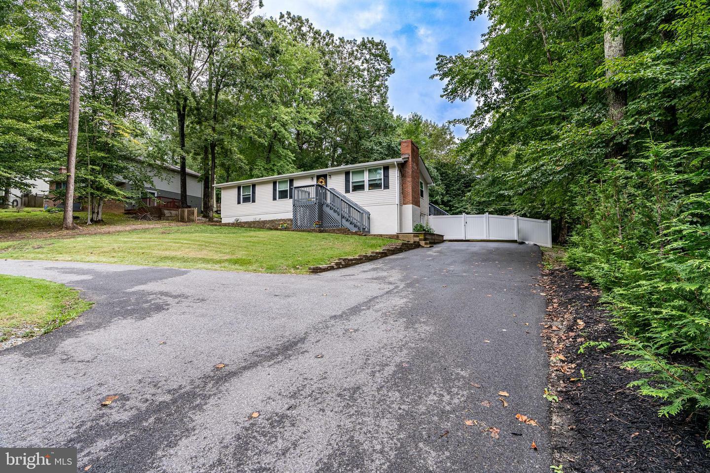 Property Photo:  218 Thunderbird Drive  MD 20657 