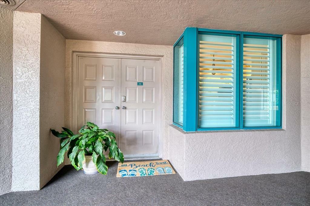 Property Photo:  1520 Gulf Boulevard 303  FL 33767 