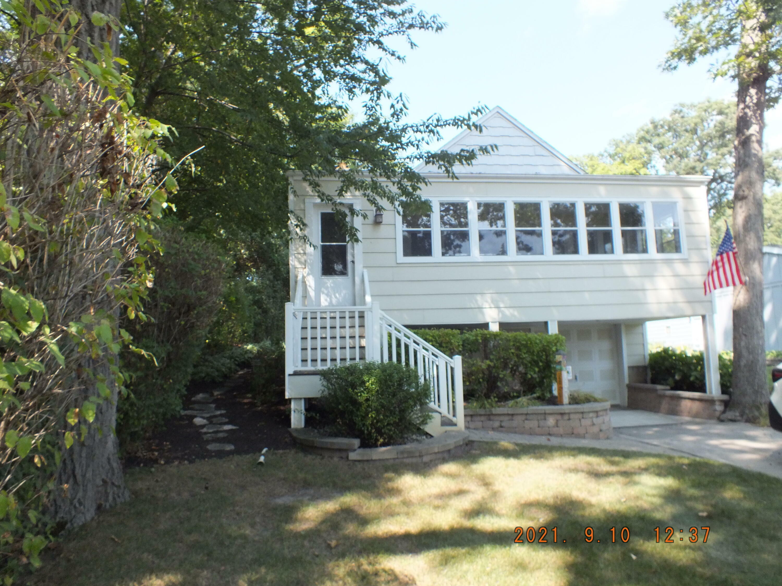 Property Photo:  4410 Highland Dr  WI 53115 