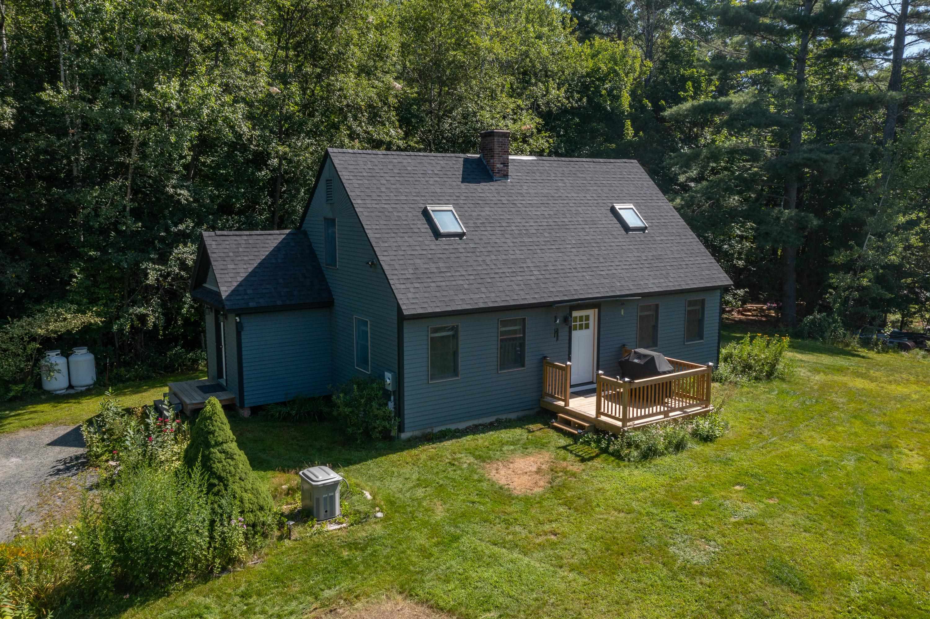 Property Photo:  5 Linsey Lane  NH 03279 